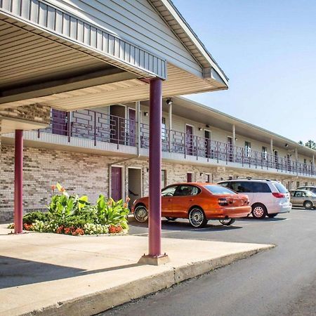 Econo Lodge Elkhart Eksteriør billede